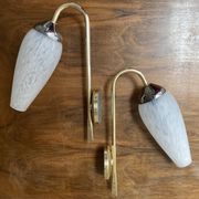Paire d'appliques dorées et globe moucheté années 50