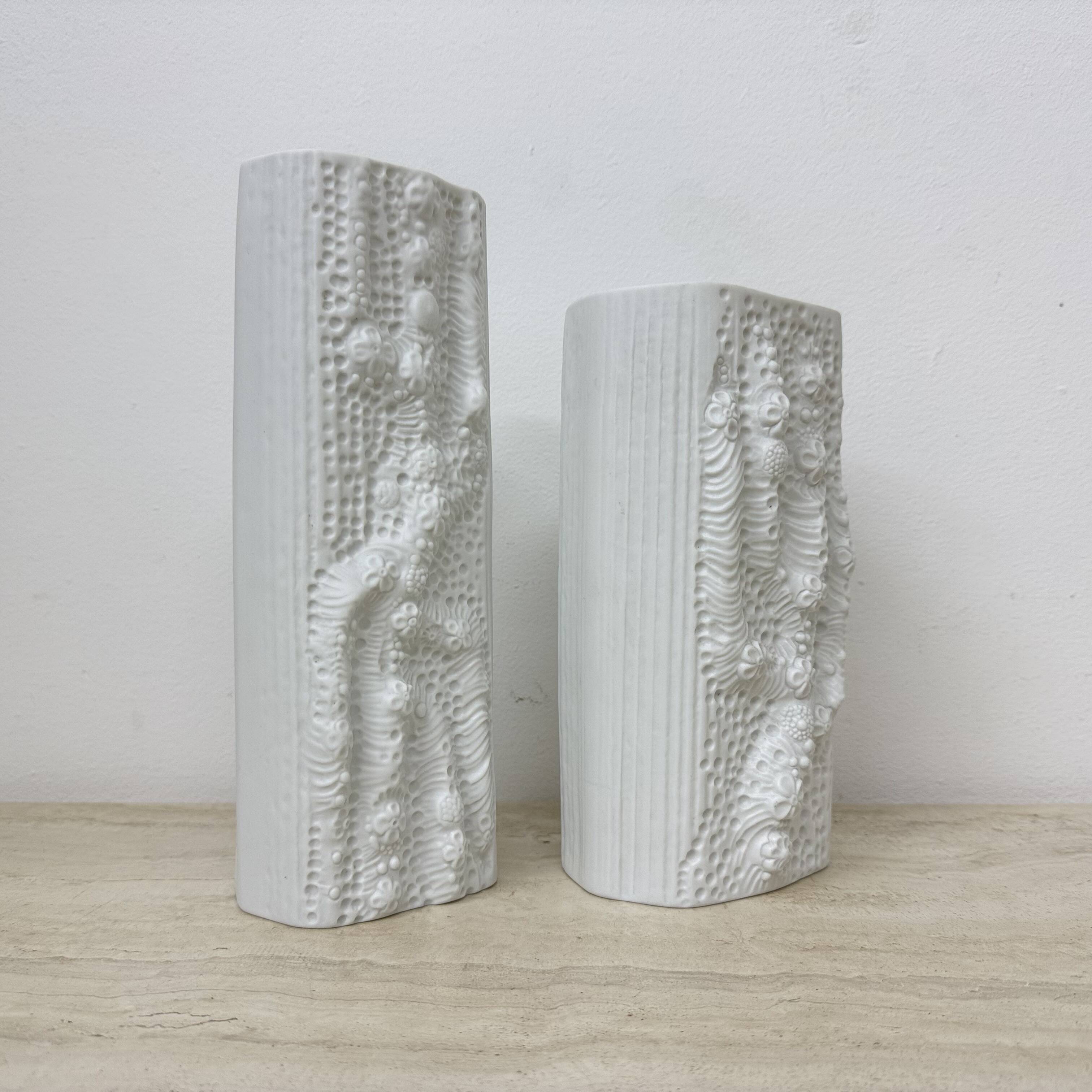 Martin Freyer for Rosenthal Bisque Reliëf Azu Vase Op Art 1970s