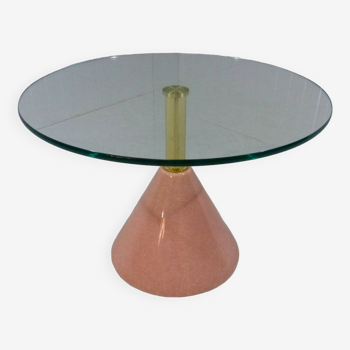 Table d'appoint italienne en pierre naturelle rose et verre de style Memphis, années 1980