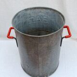 Old zinc washing slee with its lid and two handles size:H-50cm- diameter -34.5cm-