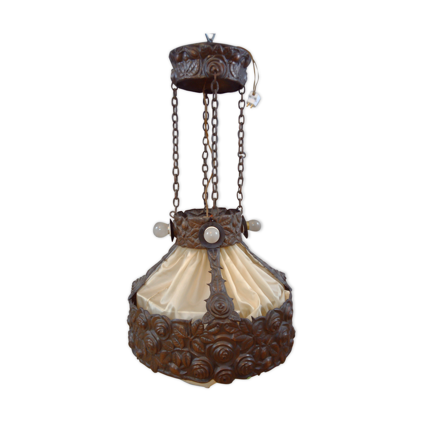 Antique Art Nouveau lamp in copper and silk