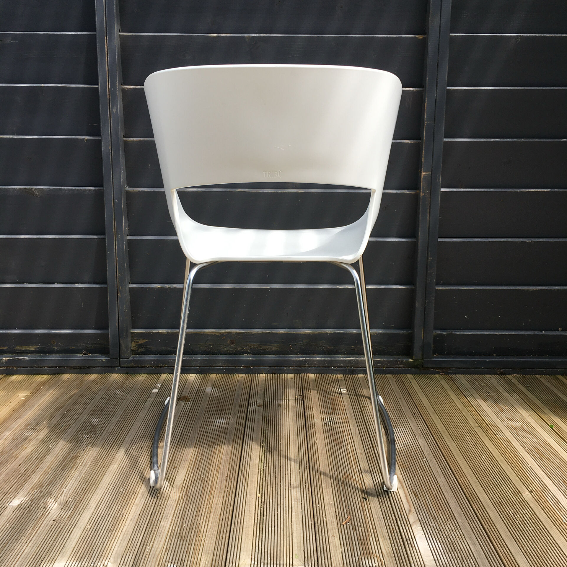 Set of 2 Tribû garden dining chairs