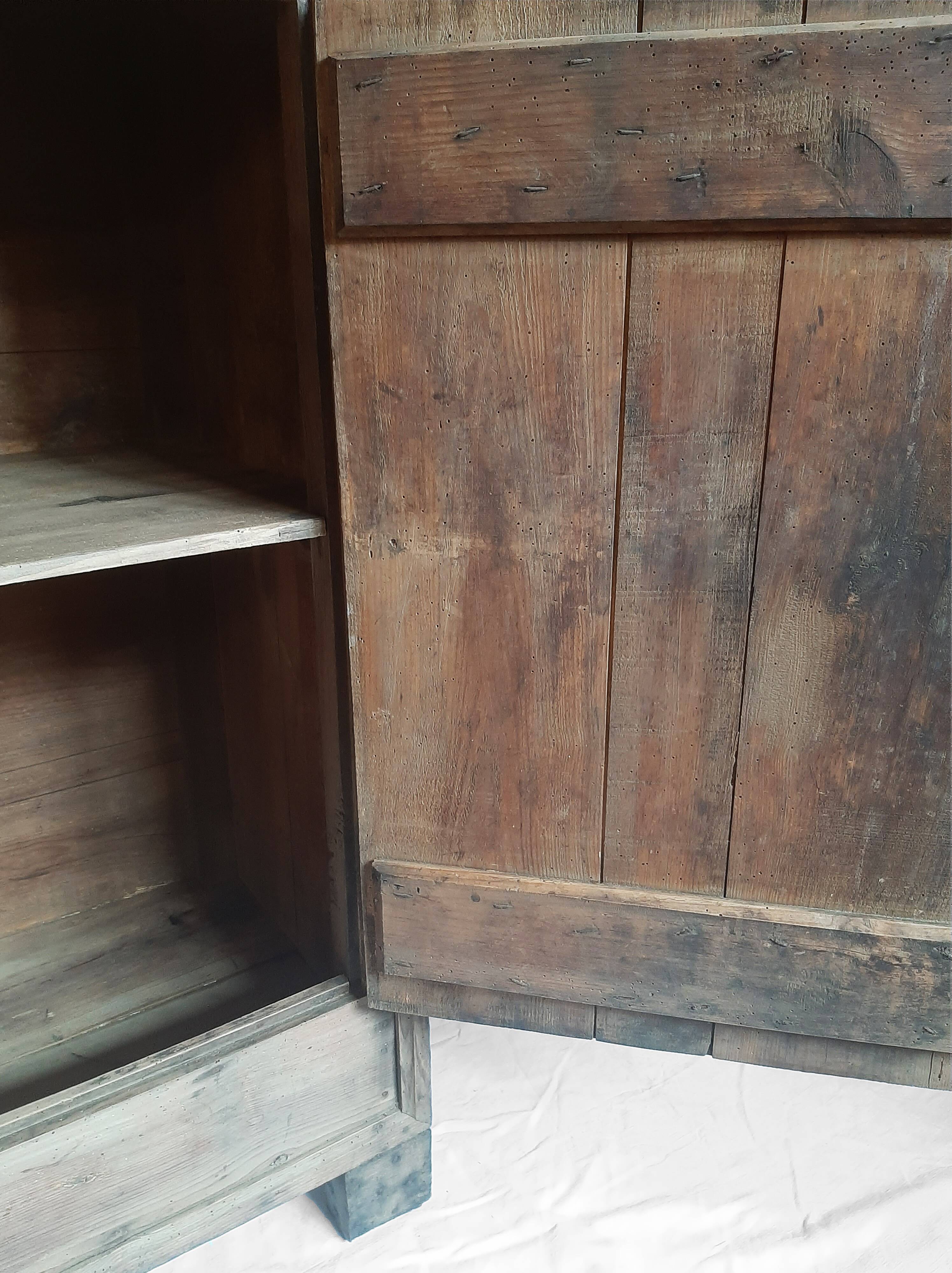 Parisian raw wood buffet