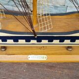 Miniature boat Simon Bolivar