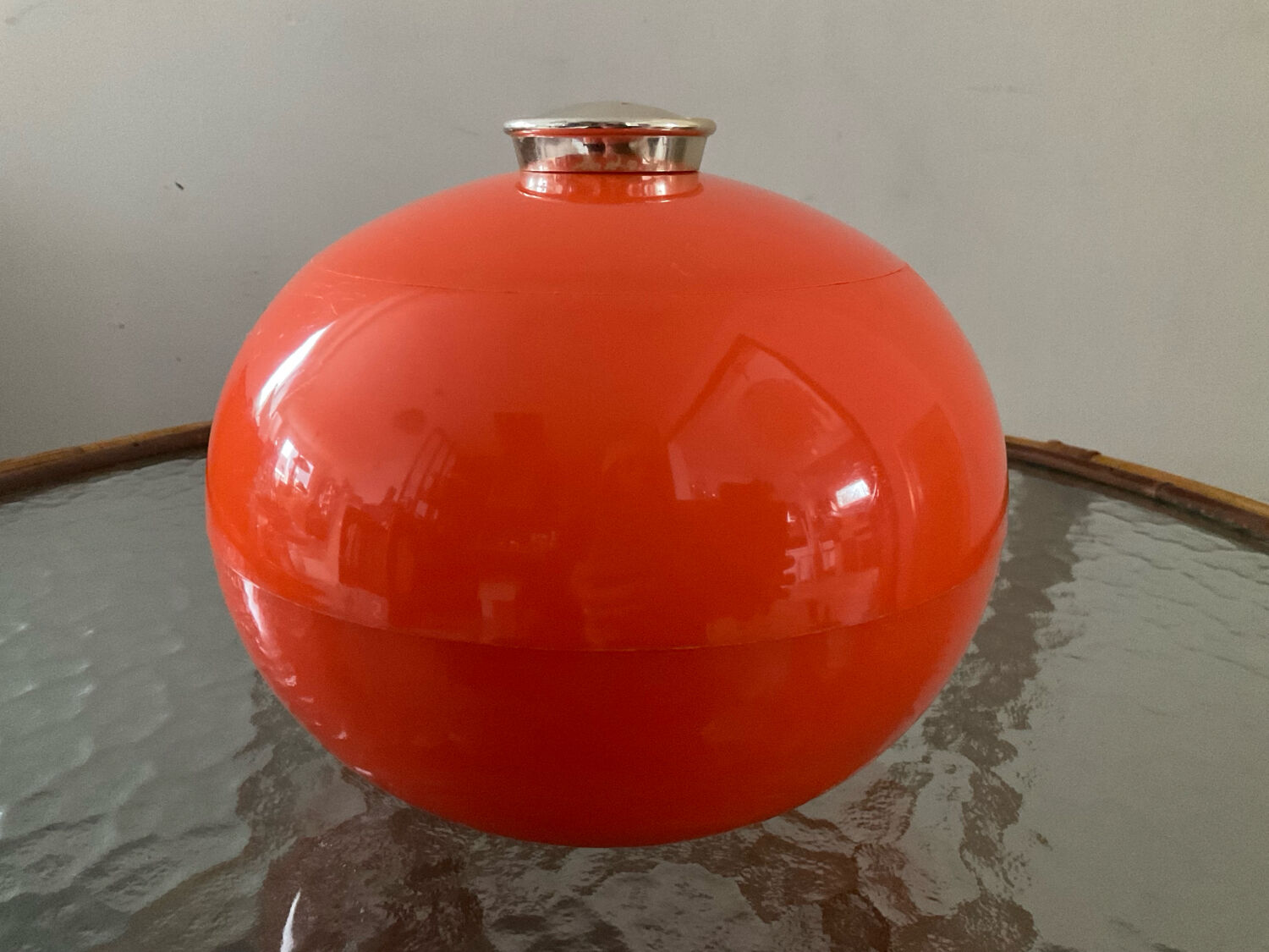 Space Age Ice Cube Tray