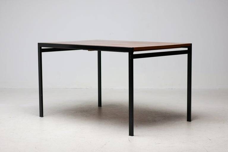 Mid-century modern extendable dining table by Pastoe, Netherlands
