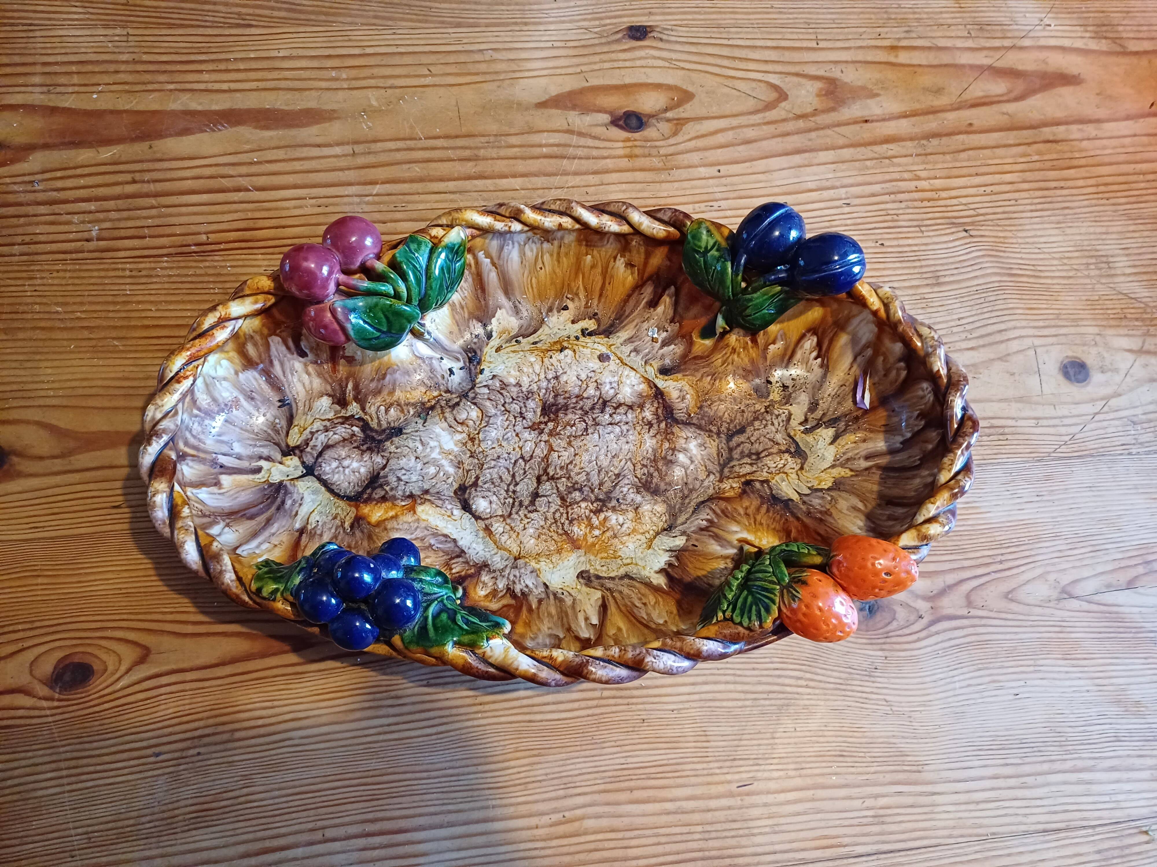 Barbotine Dish Grad St Peter Austria