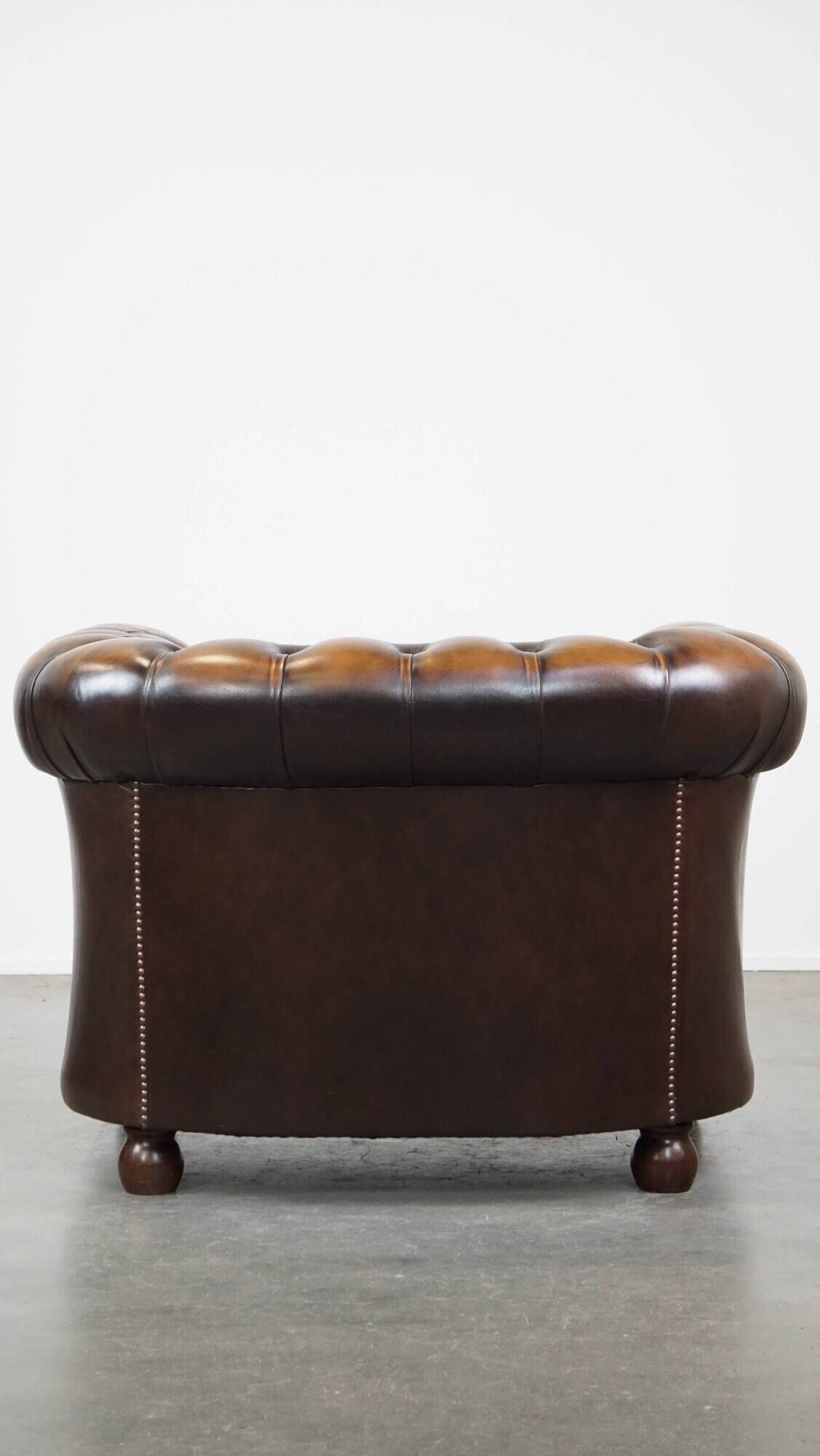 Classic Genuine Leather English Chesterfield Armchair in Good Condition