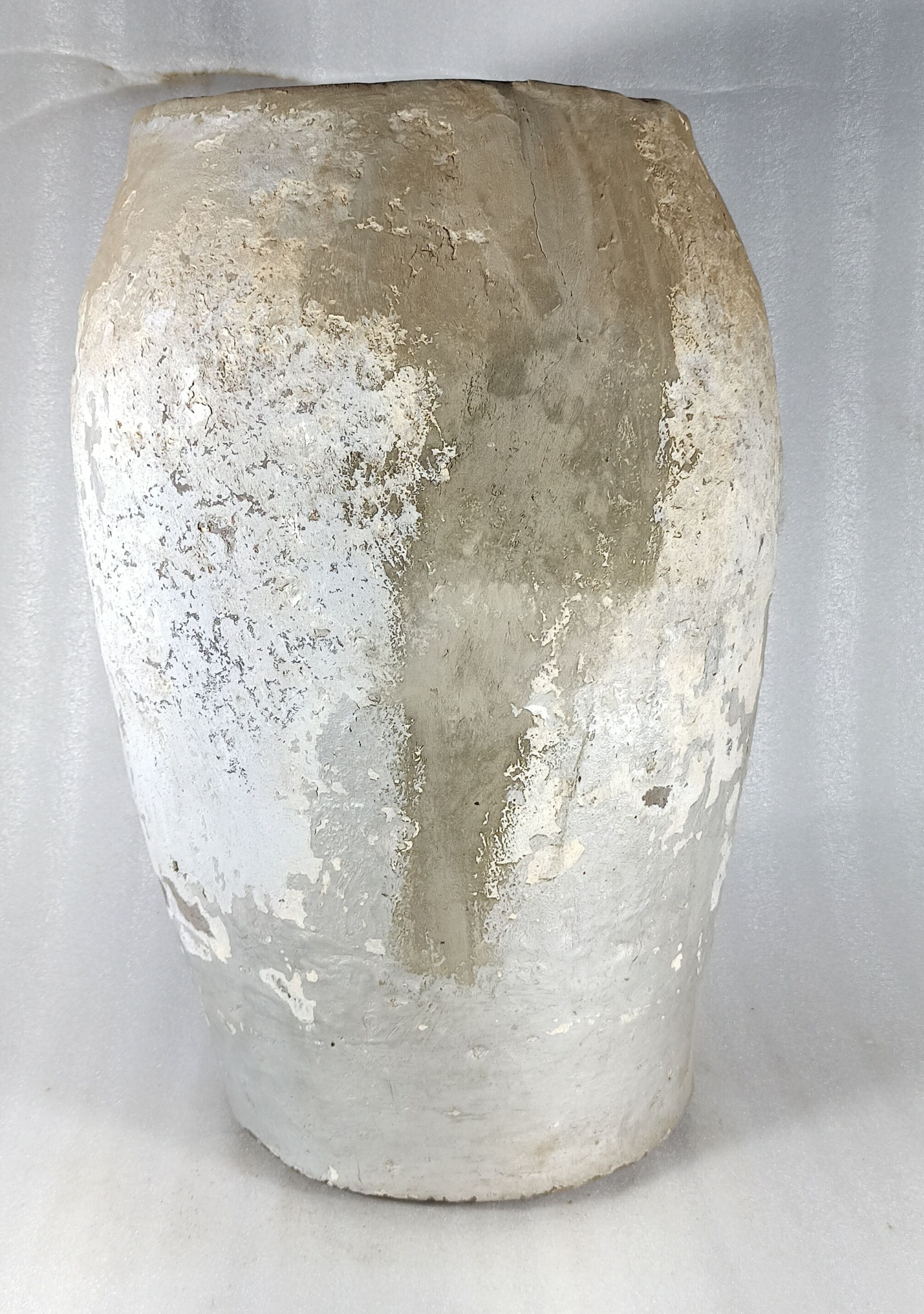 Gray terracotta jar