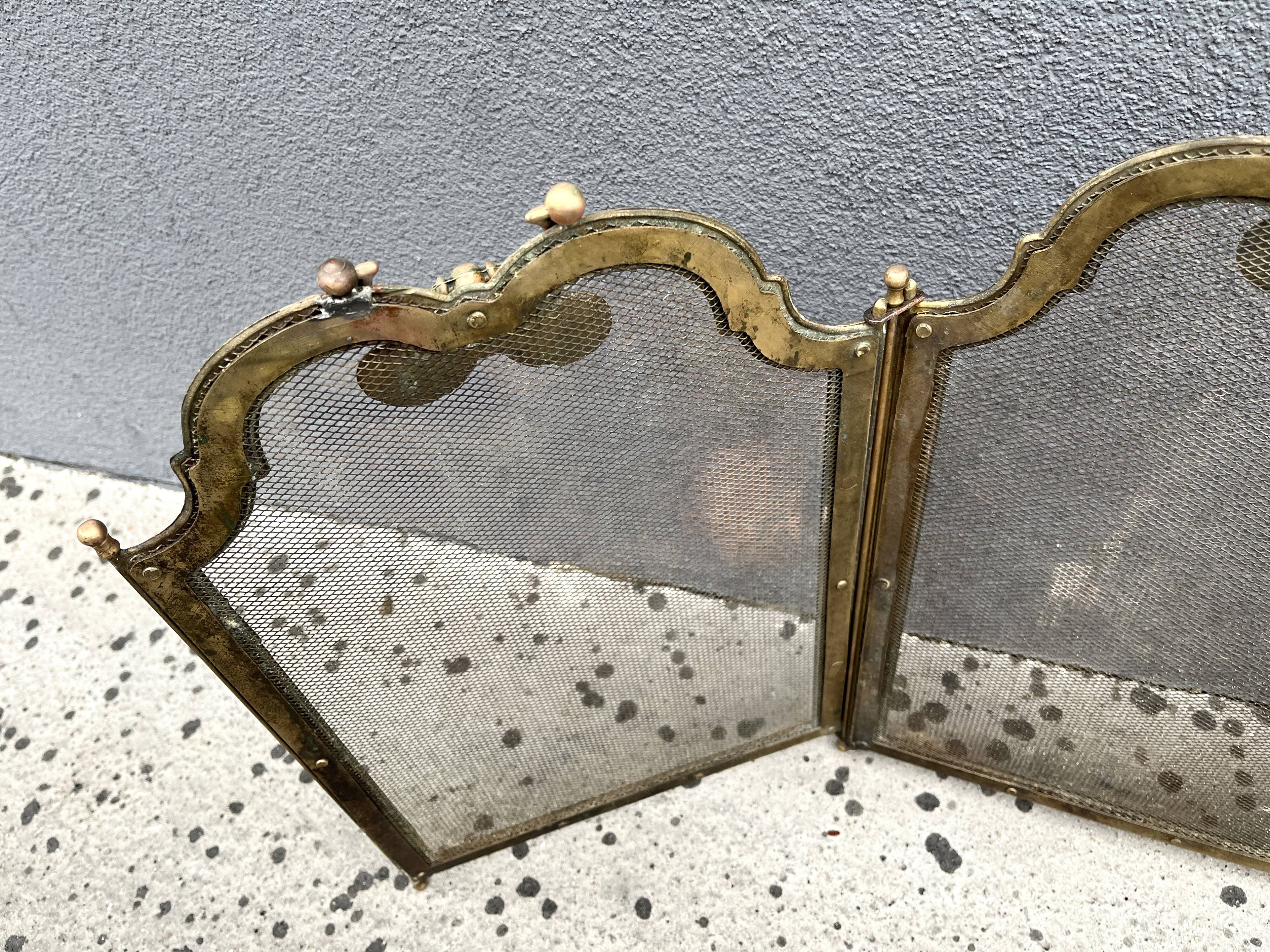 Antique brass fireplace screen from the 1920s, 4-panel fireplace screen