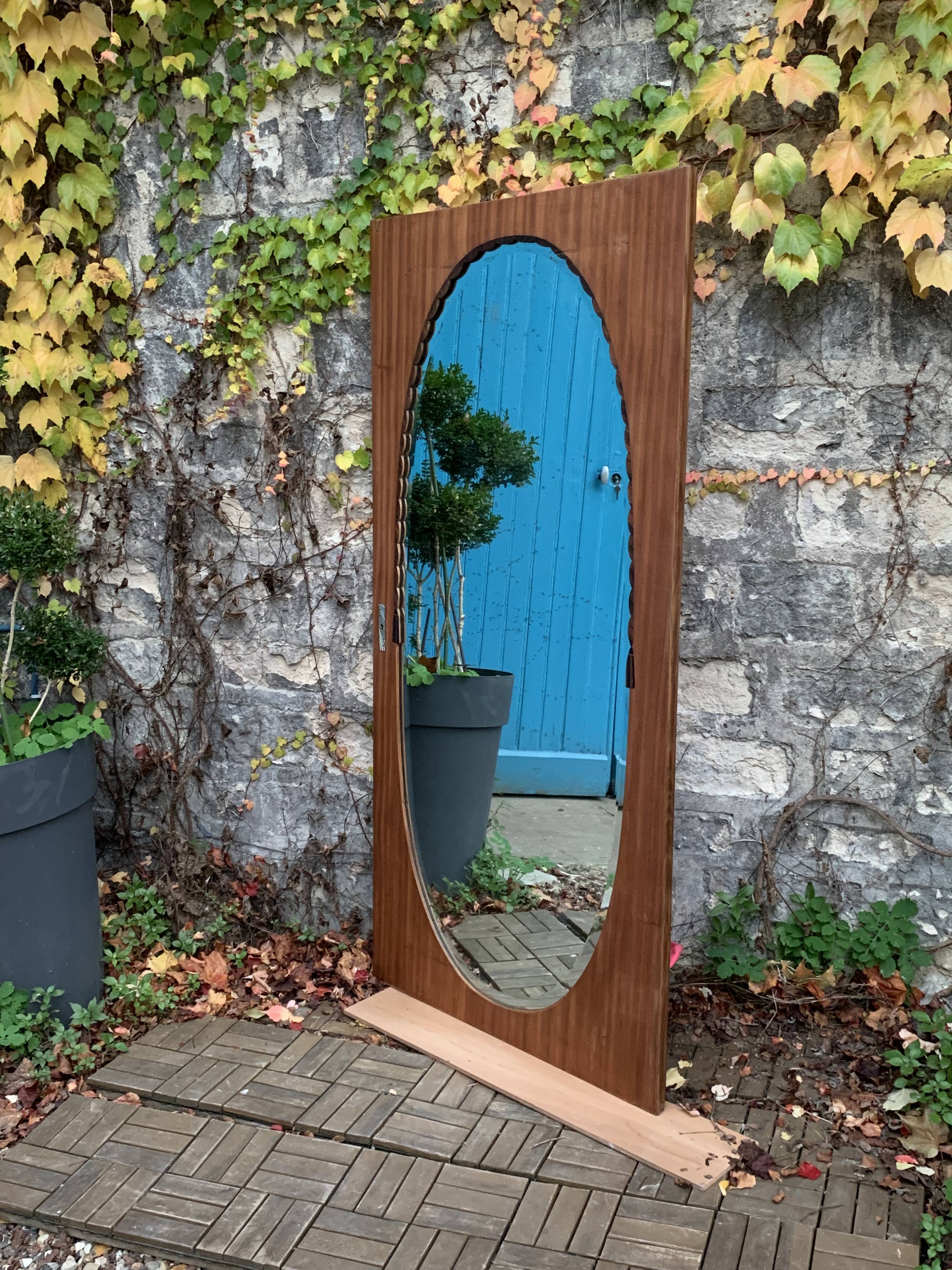 Beveled oval mirror on art deco door Mahogany 79x162