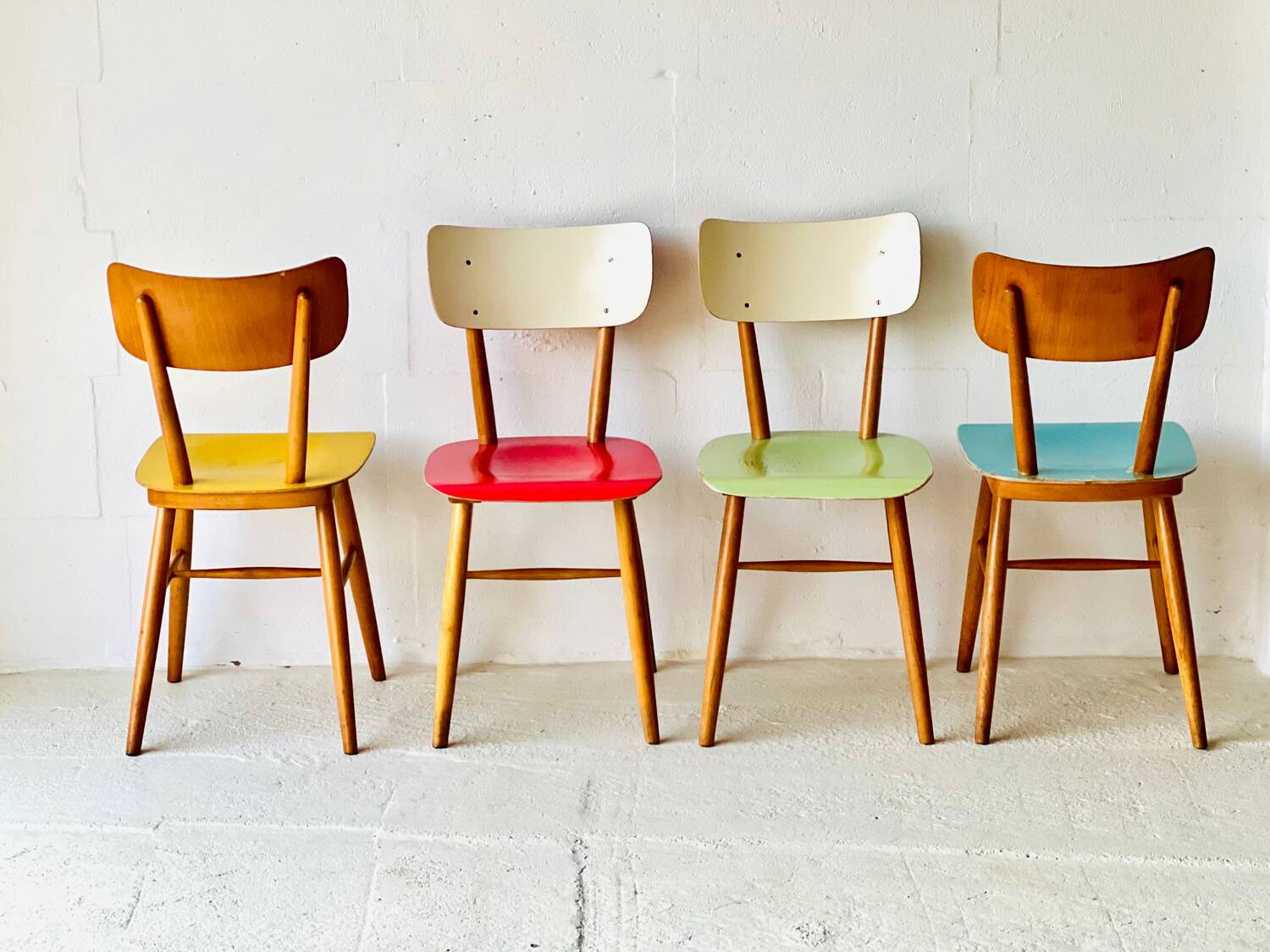 Chaises de salle à manger de Ton, années 1950.