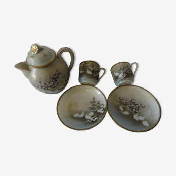 Japanese thiere set and cups