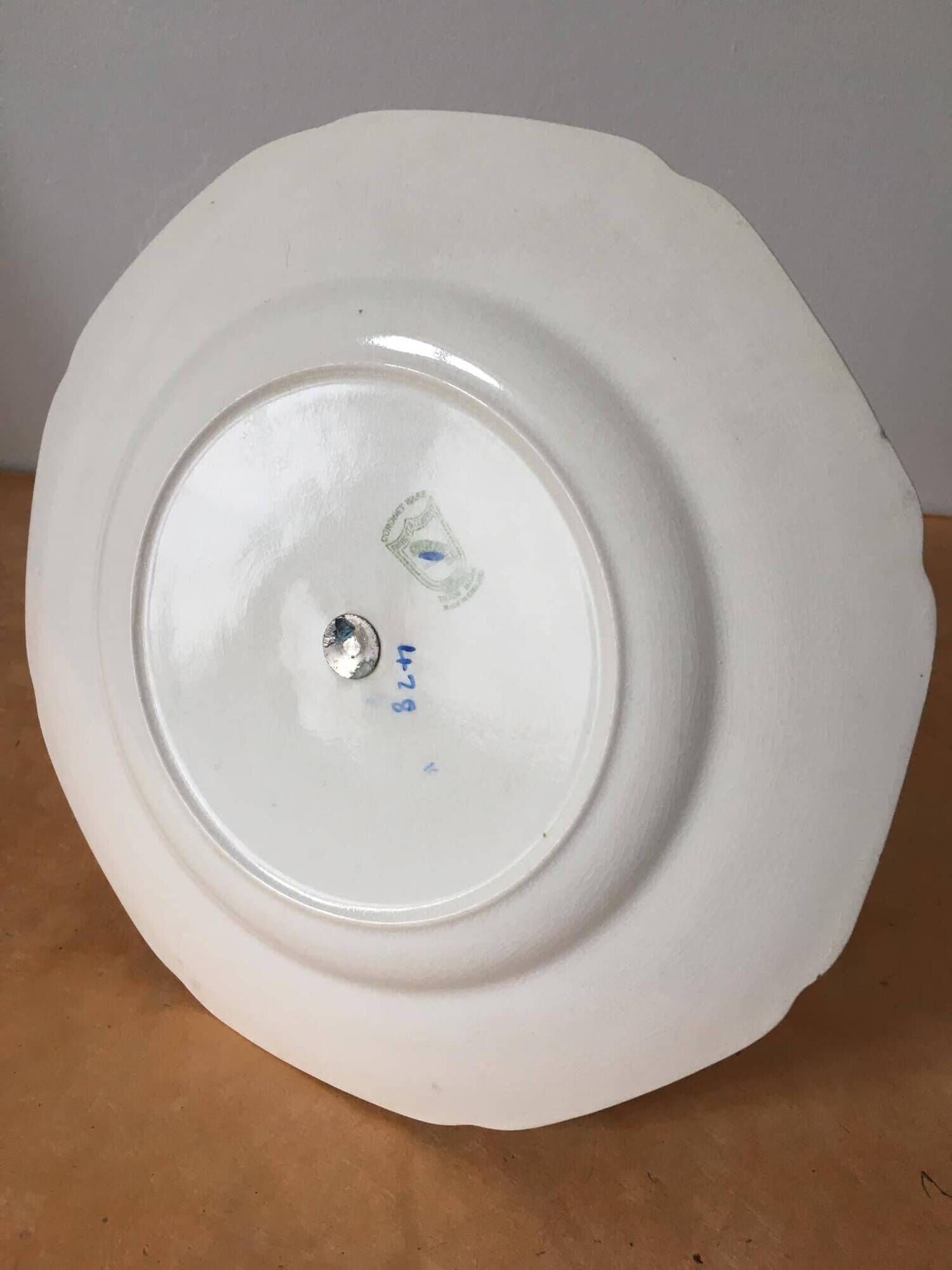 Porcelain server or display stand stamped Parrott & Company, Made in England, n° 478
