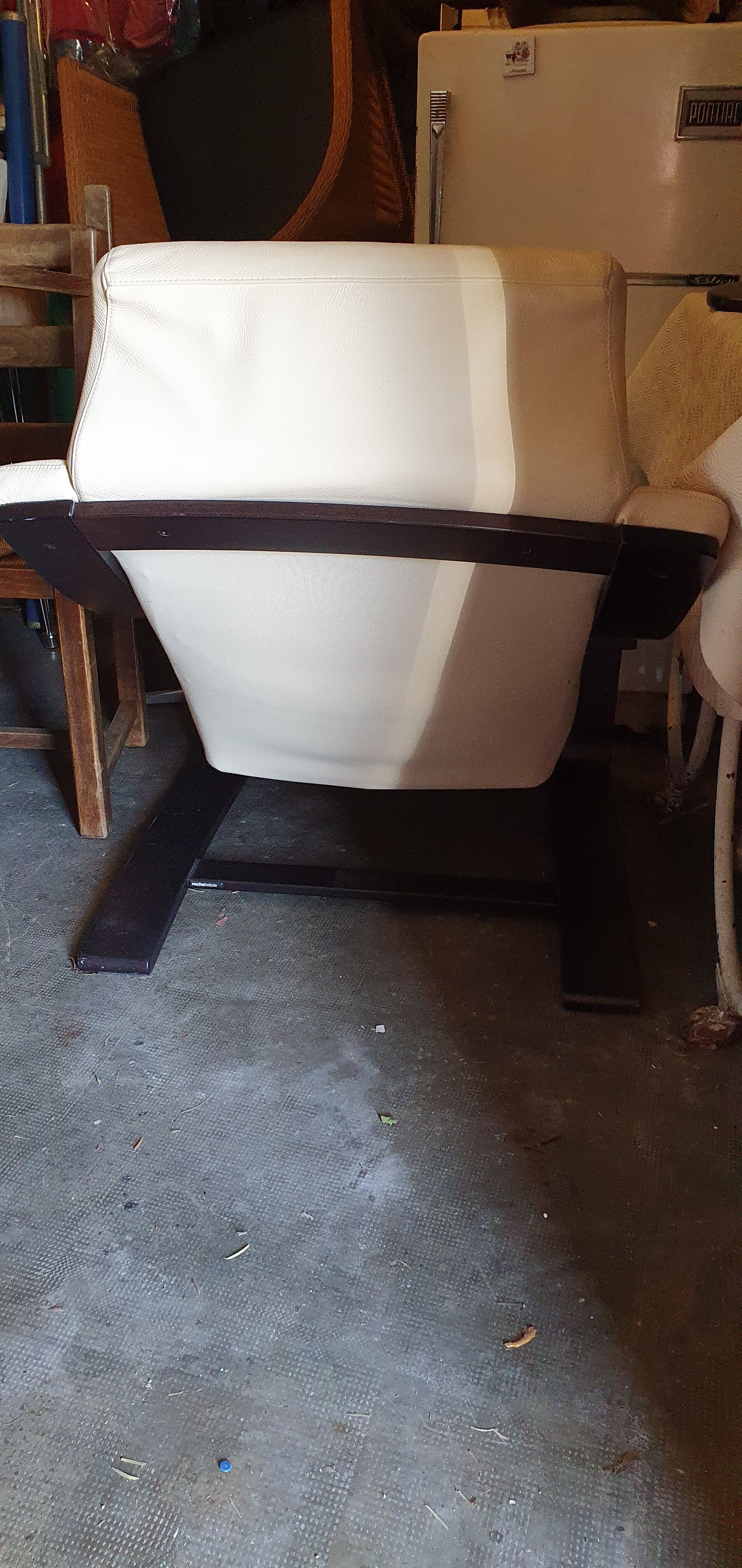 Royal Royal Seat of Roche Bobois