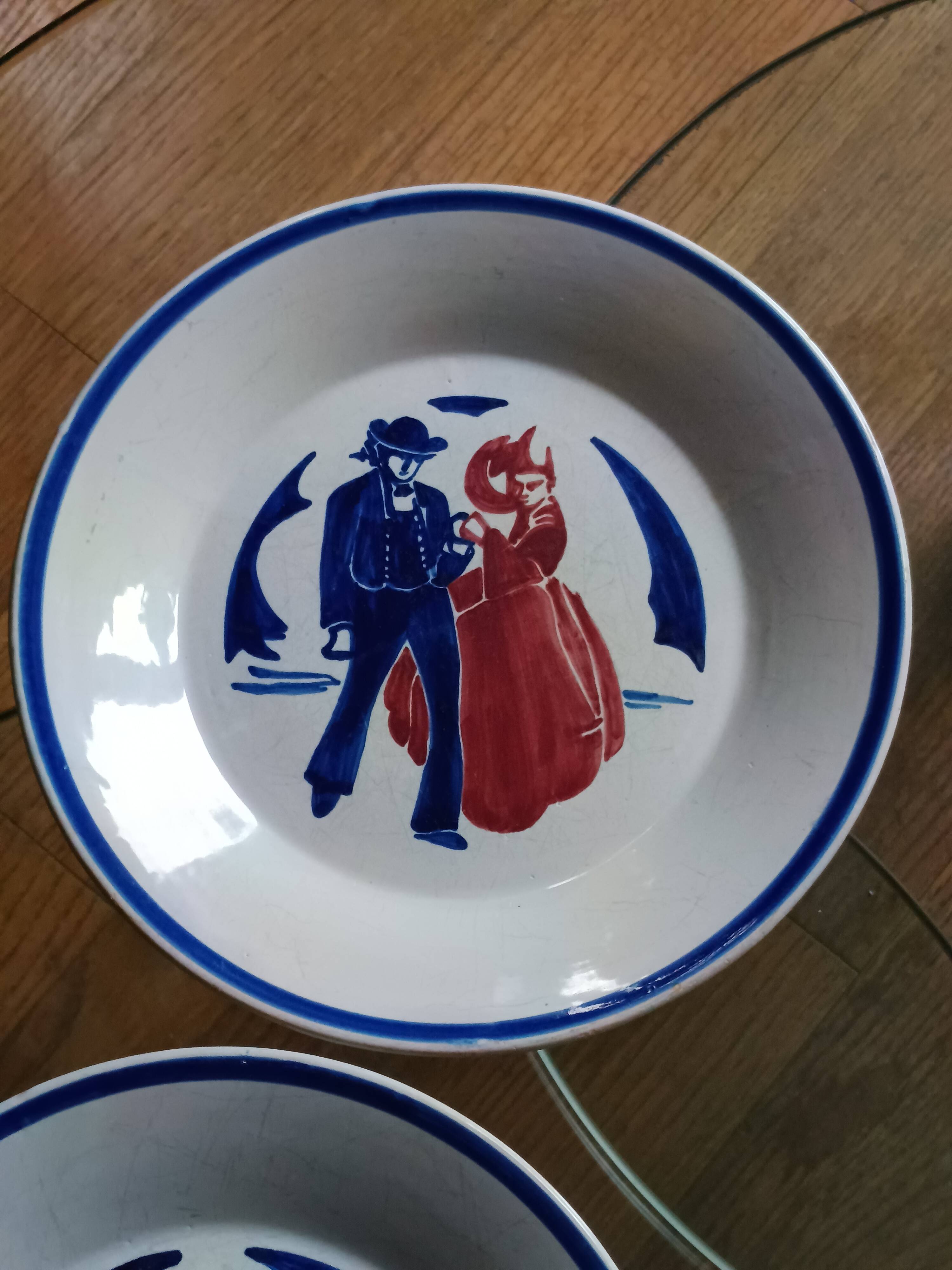 set of 4 Art Deco plates signed Louis Garin HB Quimper