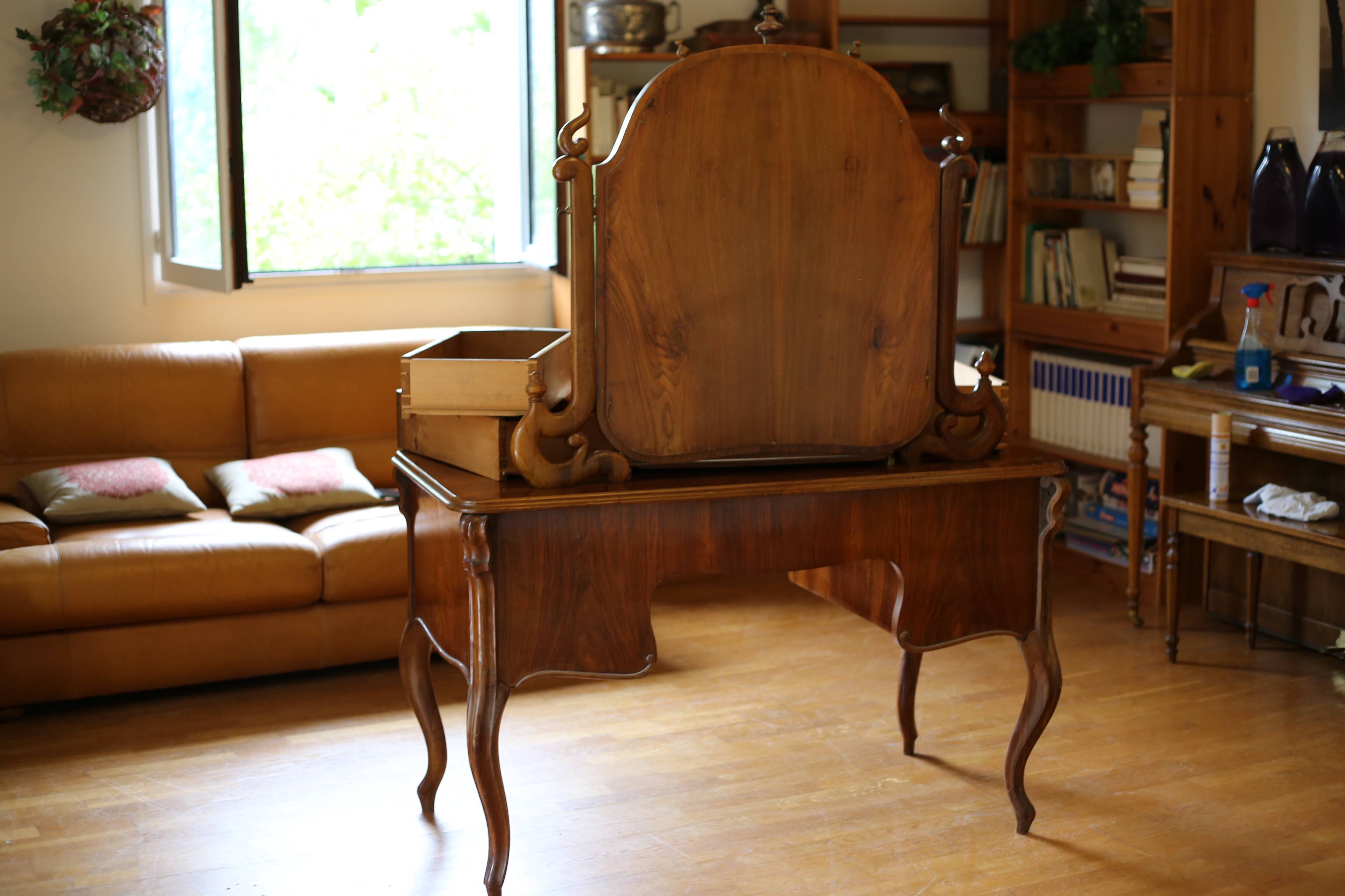 Coiffeuse style Louis Philippe