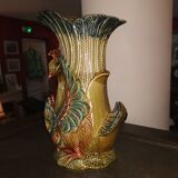 Slip vase