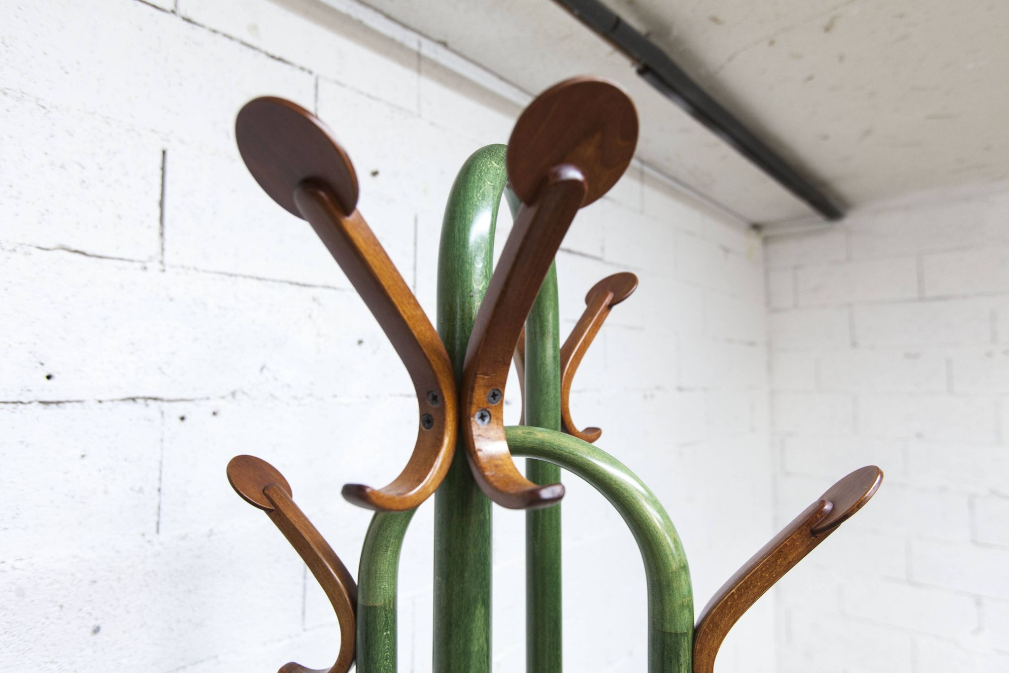 Rare portemanteau perroquet Baumann modèle Dièse 1990