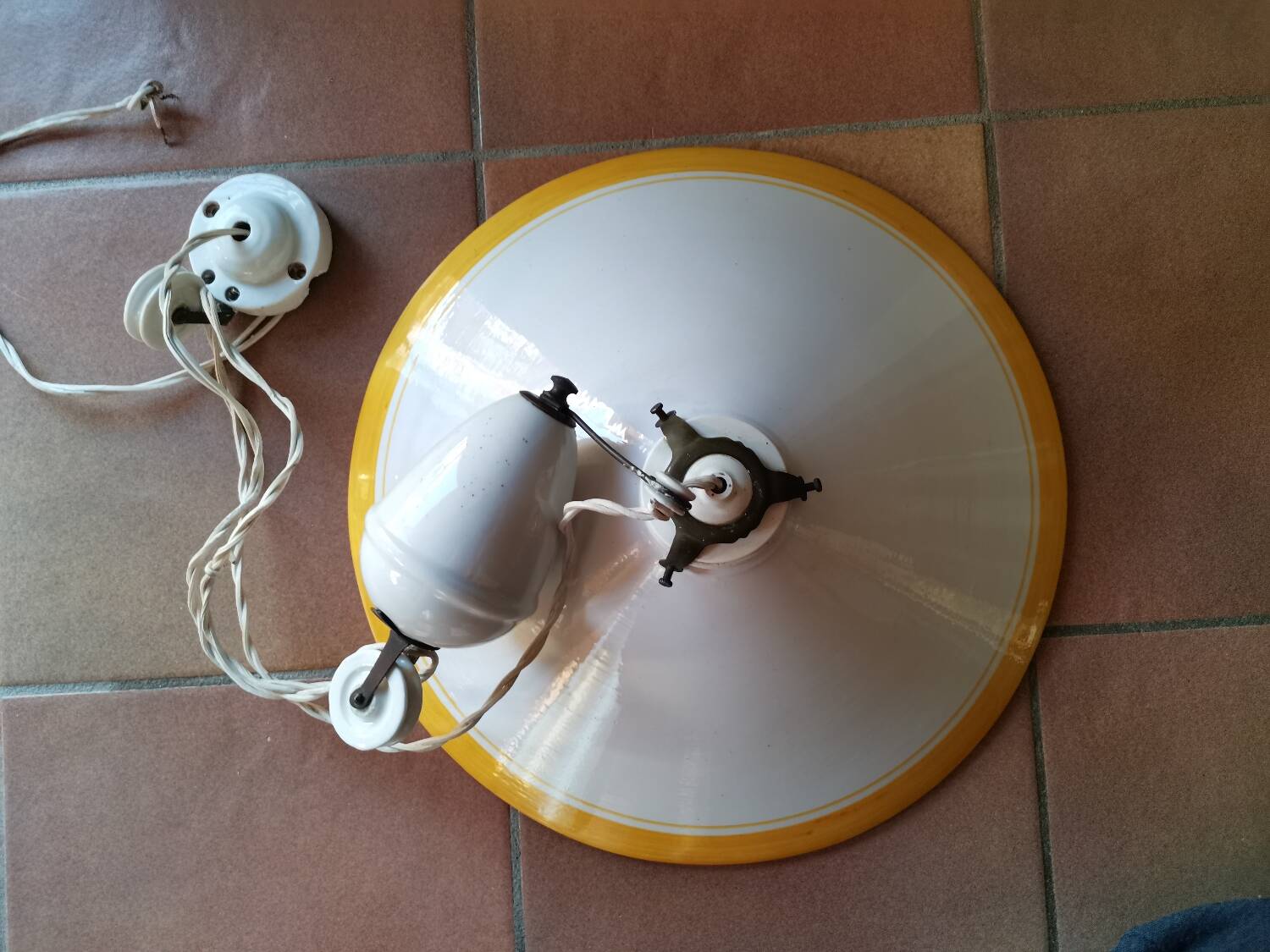 Supension vintage avec systeme céramique contrepoids électrique et griffe