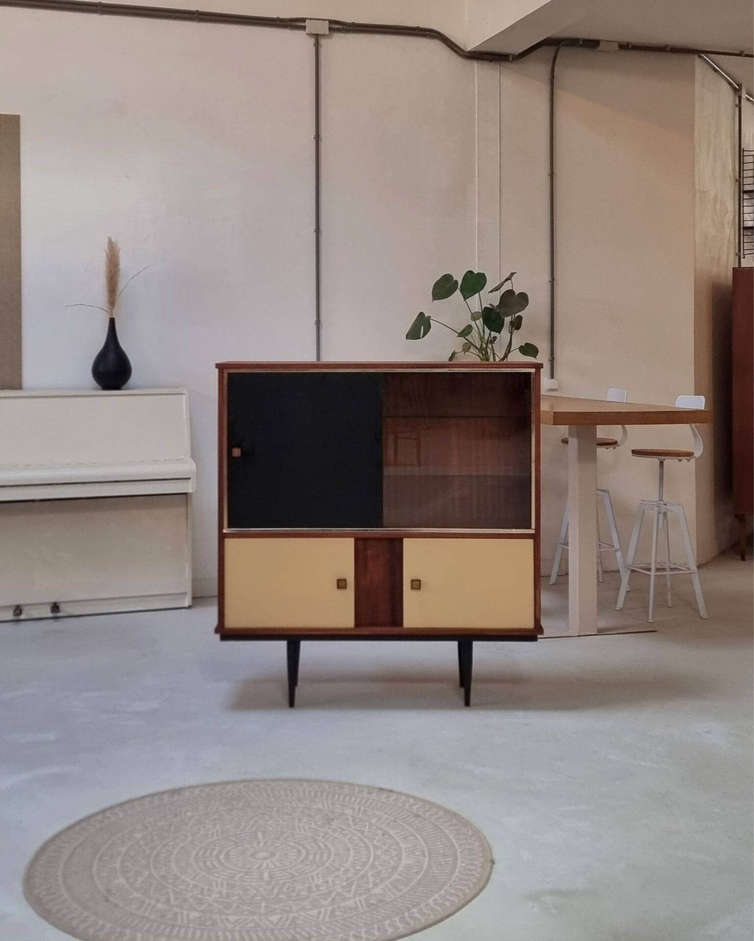 Mid-century display cabinet