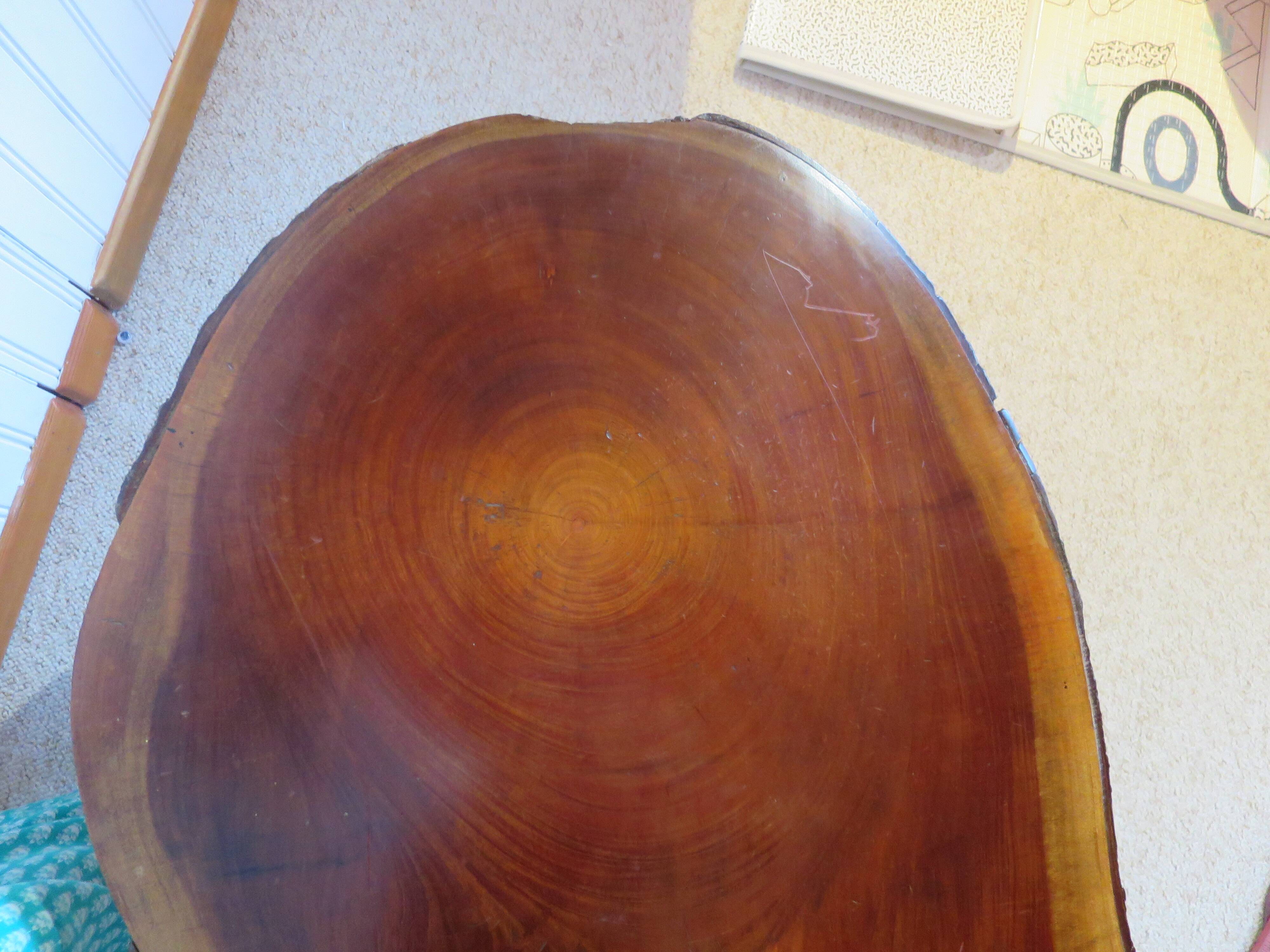 Tripod coffee table - solid okoumé wood - organic shape - brutalist style