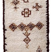 Tapis vintage berbère marocain fait main – 74 x 136 cm - 1c1004