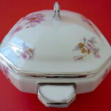 Porcelain vegetable with floral decoration