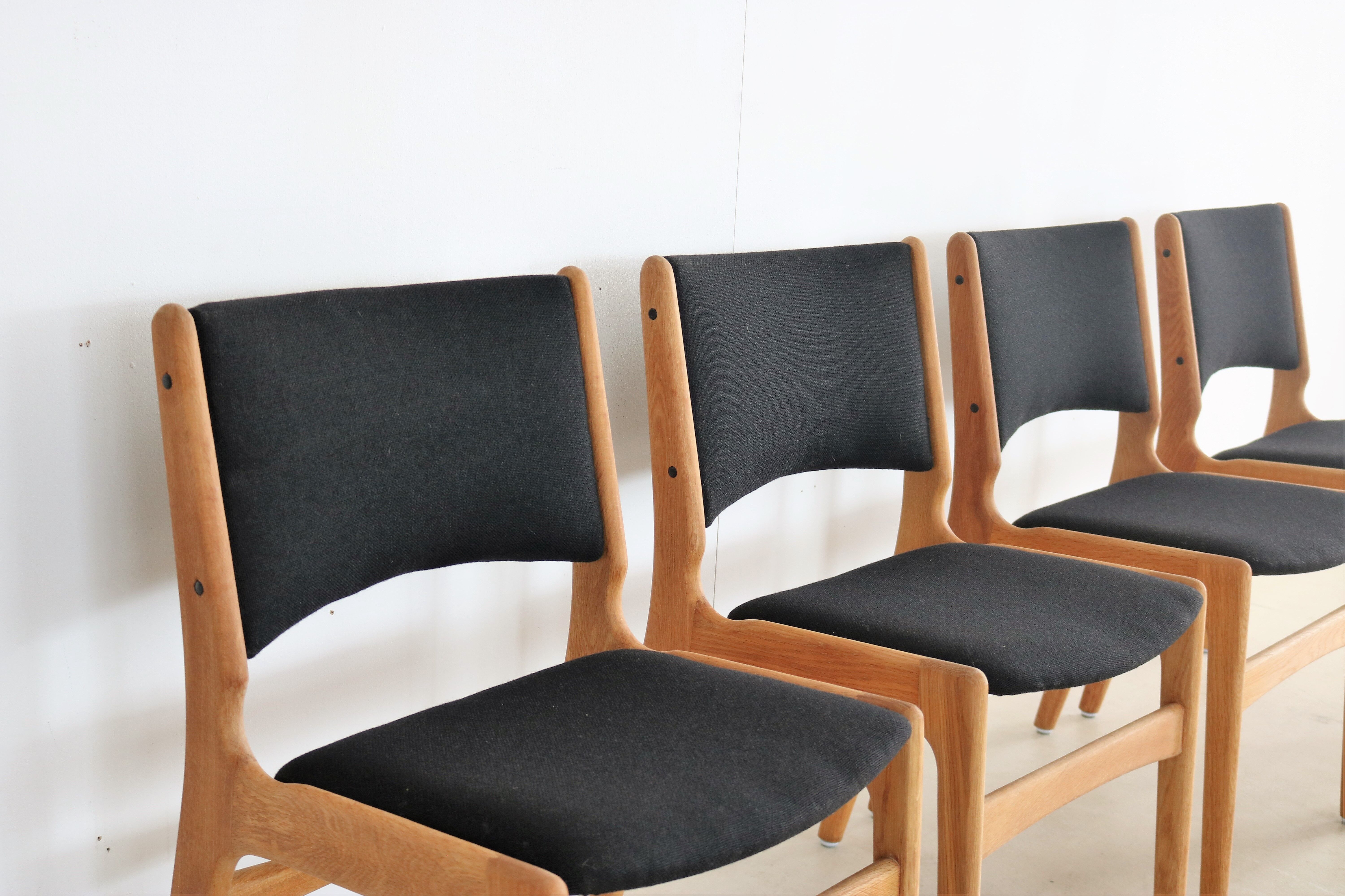 Set of 4 dining room chairs, 60s in oak