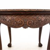 Round coffe table from circa 1910