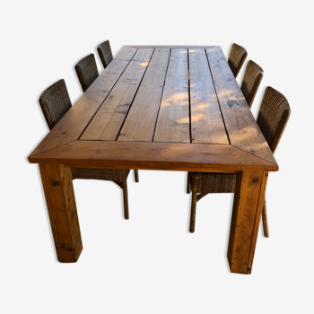 Table bois massif XXL avec 6 chaises en rotin