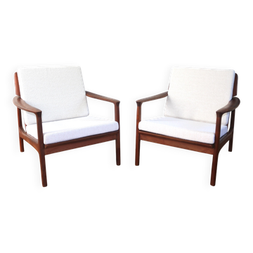 Pair of vintage Scandinavian teak armchairs from the 1960s.