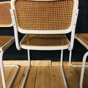 Suite de 4 chaises design par Marcel Breur modèle B32 Cesca