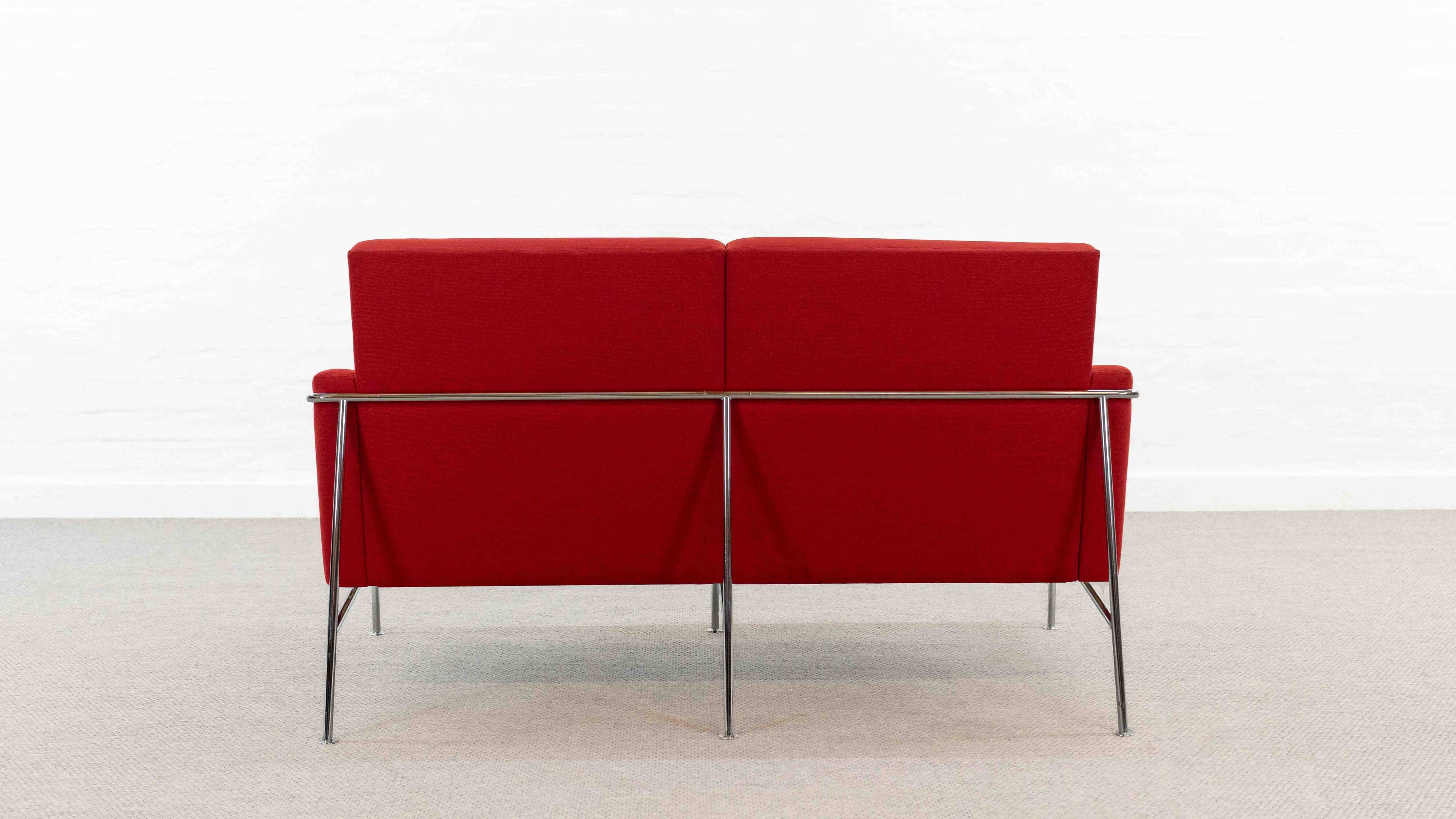 Airport Sofa Modell 3300 by Arne Jacobsen for Fritz Hansen