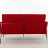 Airport Sofa Modell 3300 by Arne Jacobsen for Fritz Hansen