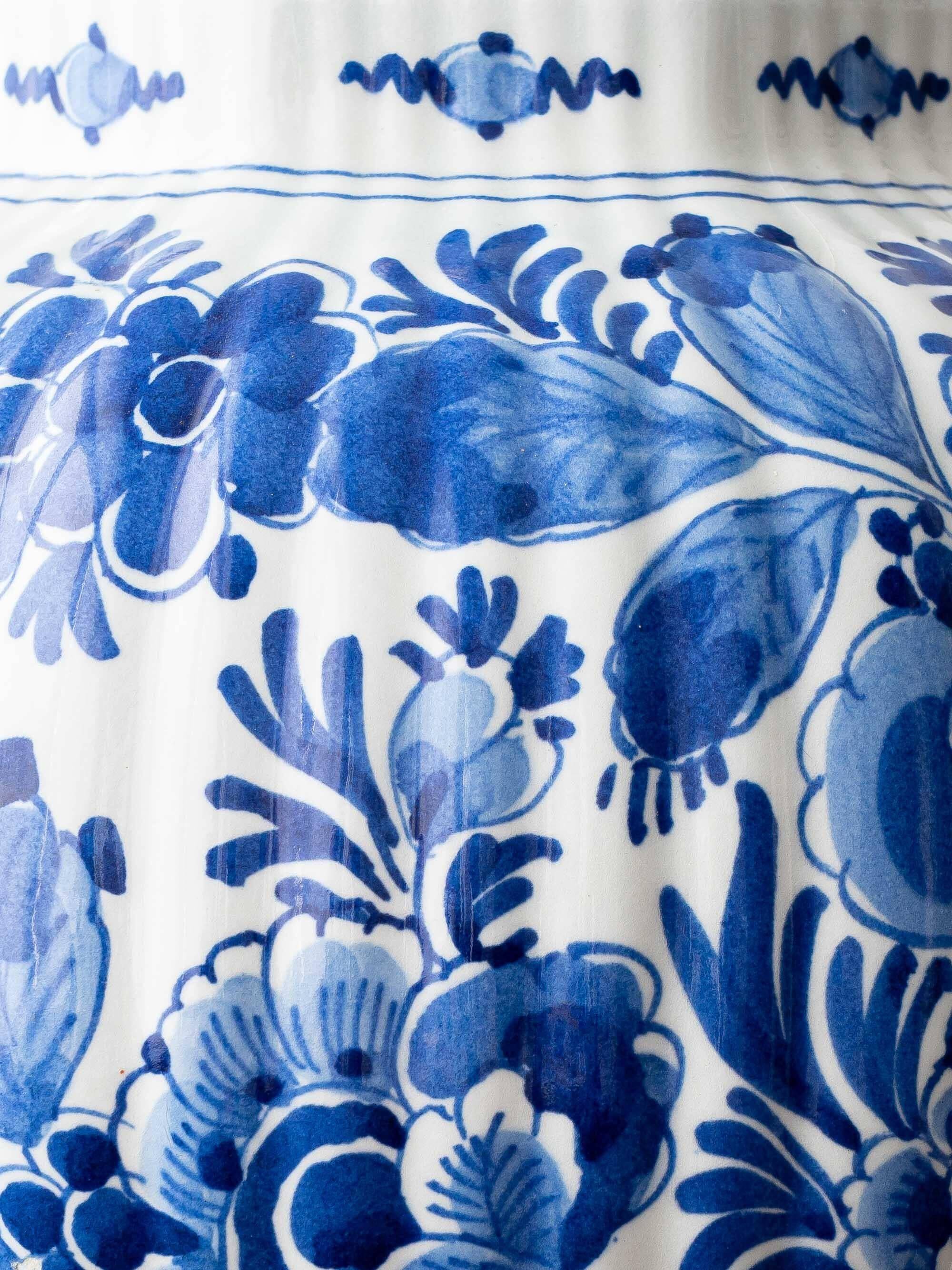 Royal Delft blue ceramic lamp, 1971, new pistachio silk shade.