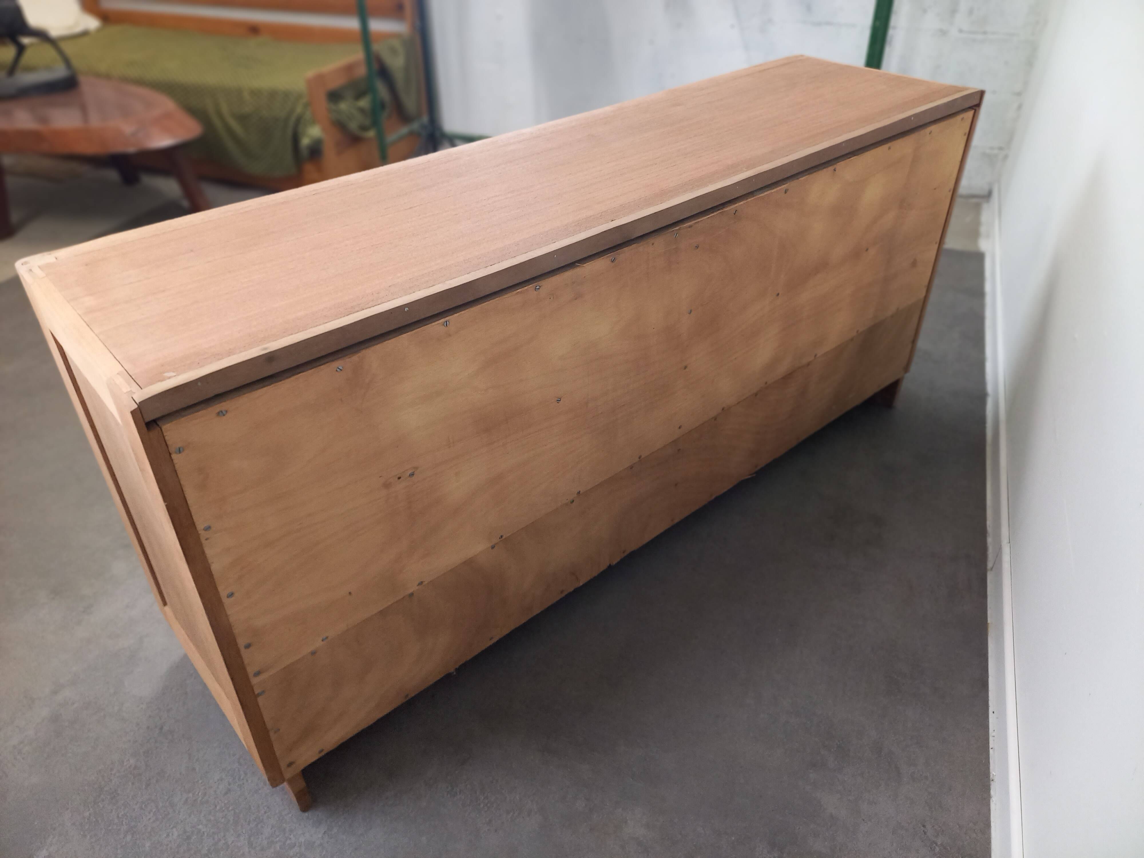 Meuble à tiroirs art déco