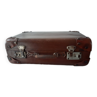 Mid-size suitcase from the 40s, made of vulcanized fiber