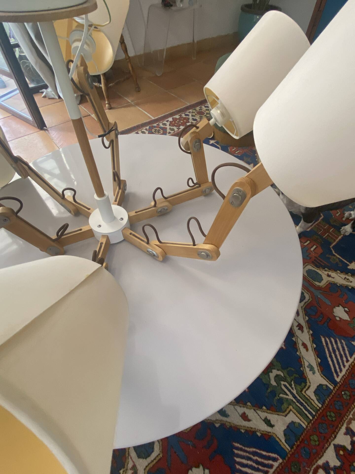 Lustre scandinave avec bras articulés