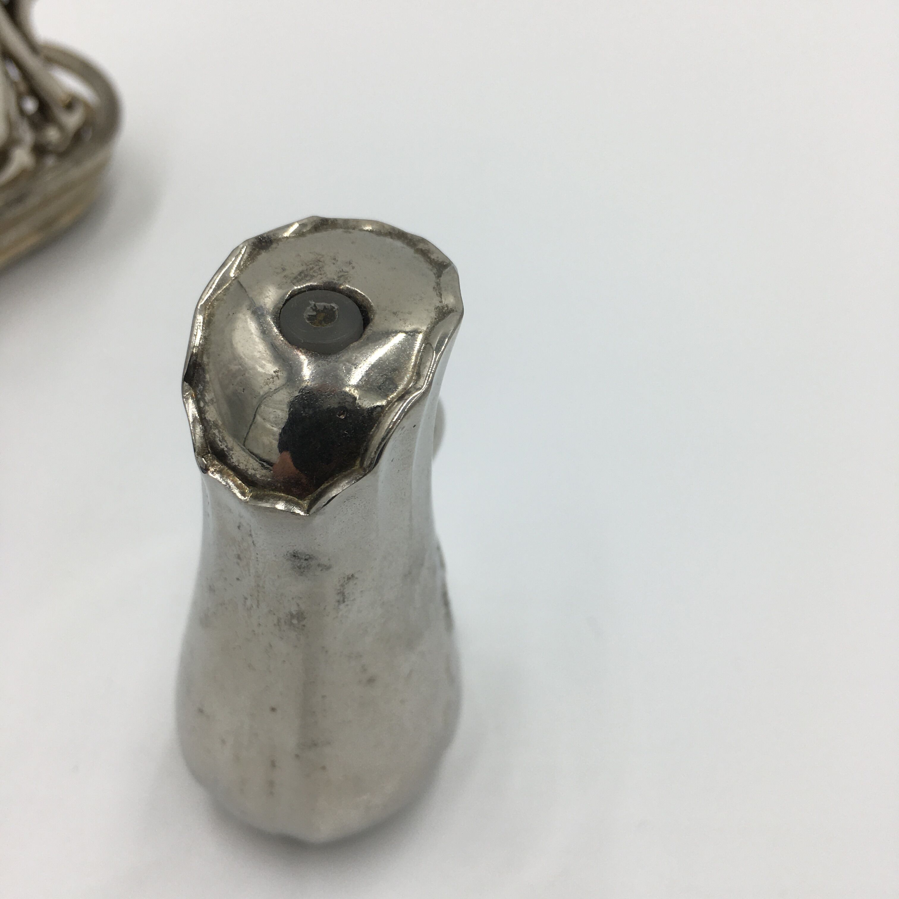 Duo salt and pepper shakers