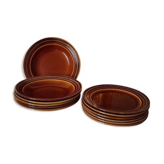 Assiettes marron St Amand