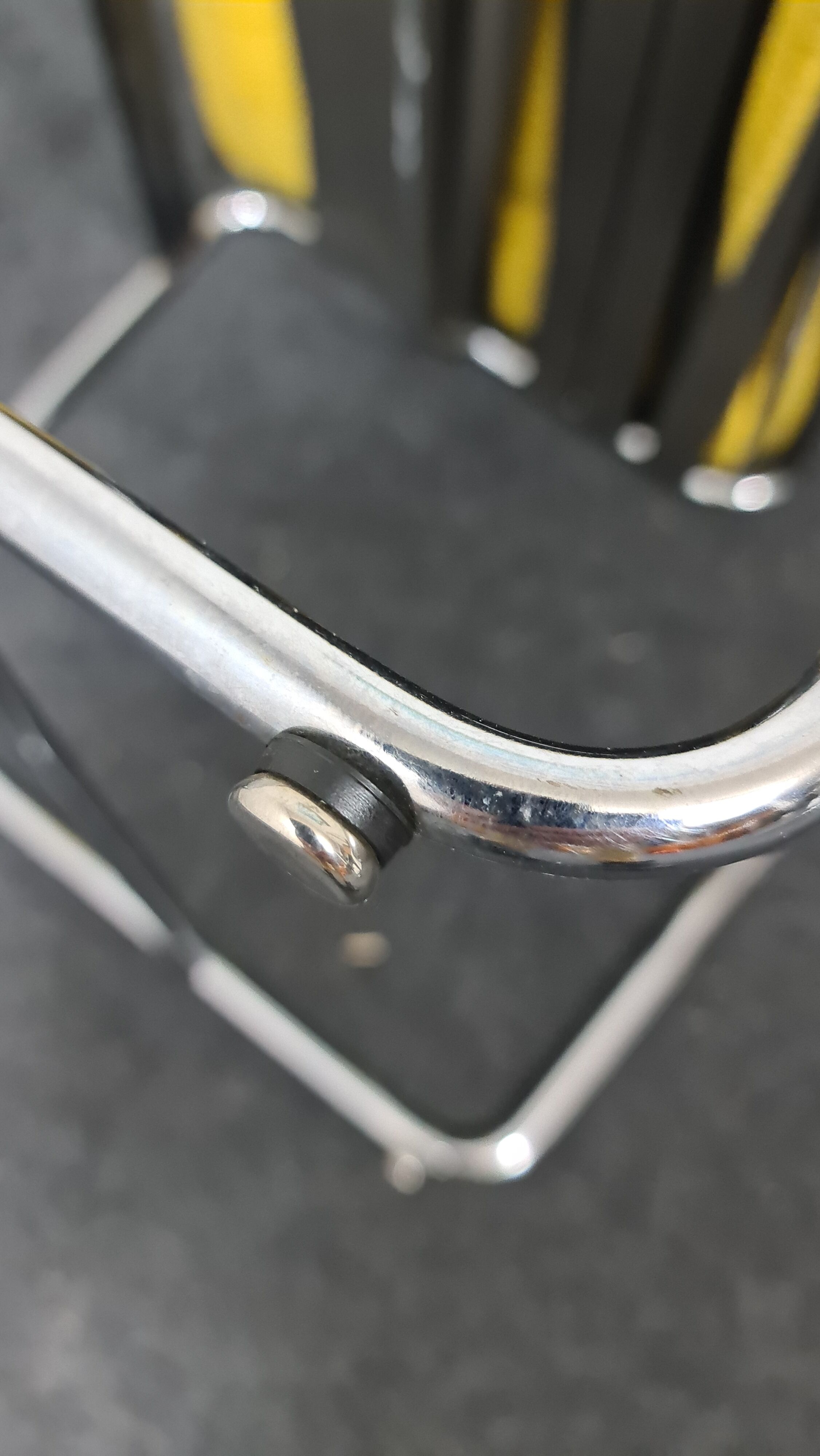 A set of 6 vintage  metal framed dinning chairs