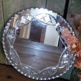 Bevelled mirror