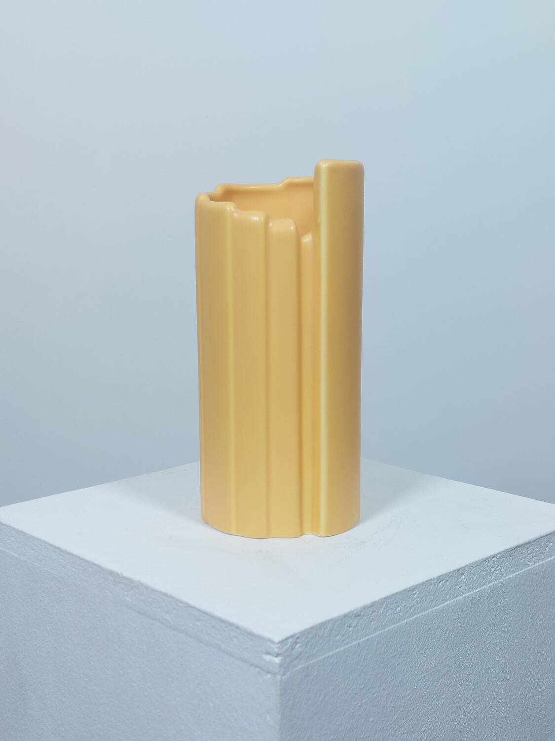 Trio de vases jaunes de style Memphis par ASA Allemagne