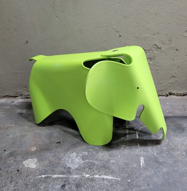 Chaise enfant Elephant de Charles & Ray Eames pour Vitra