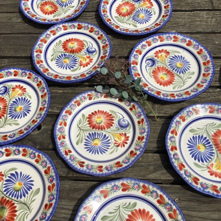 Vintage faience flat plates