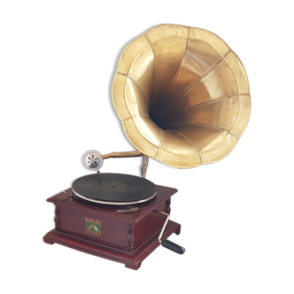 Gramophone à pavillon