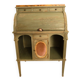 Secretary desk happiness of the day with a cylinder.