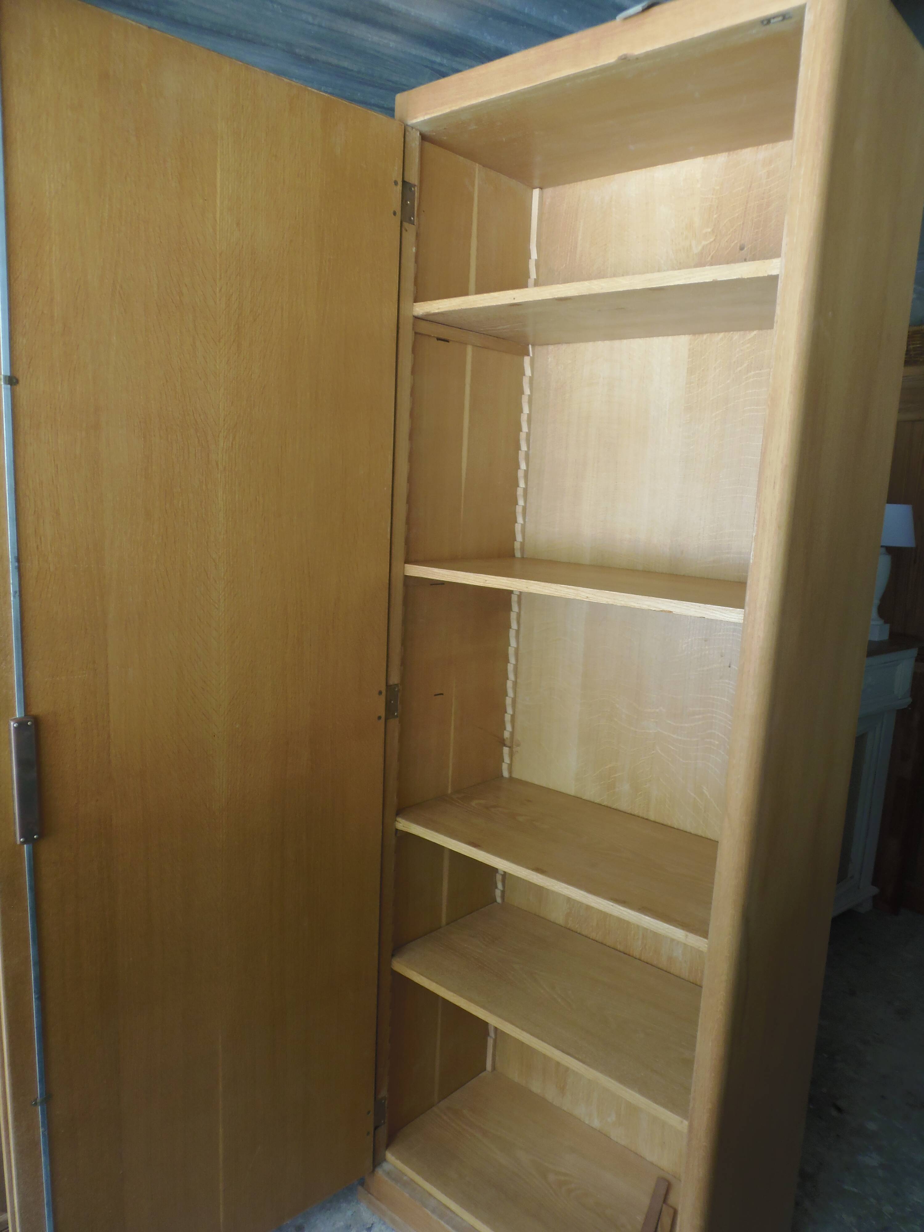 Armoire vintage en bois brut, 5 étagères bois modulables