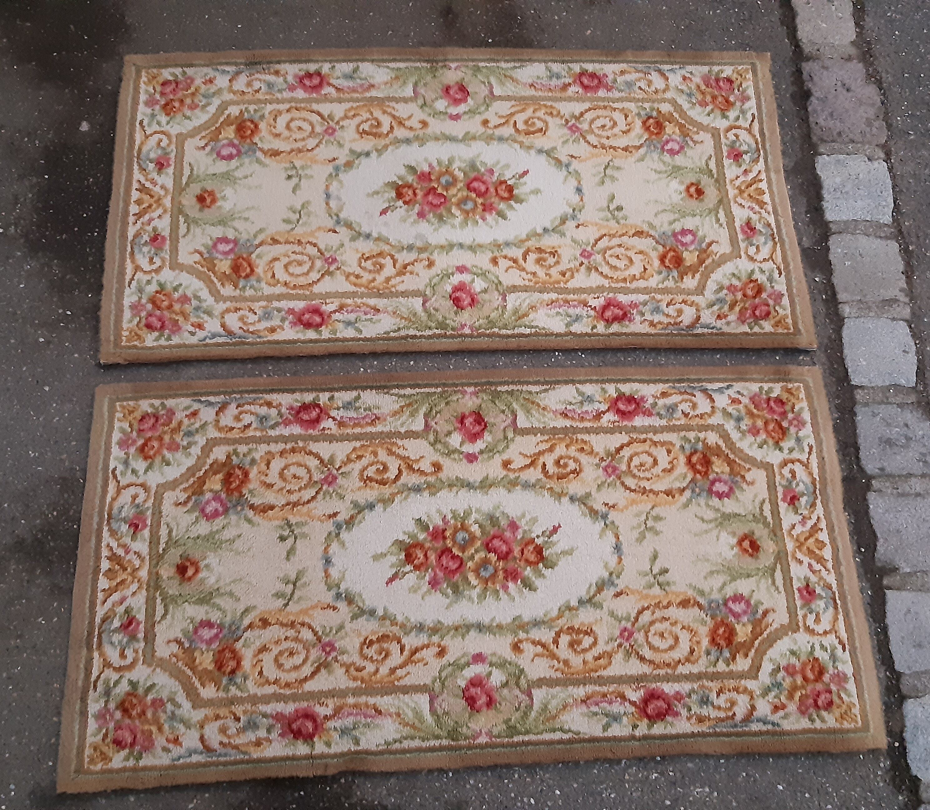 Pair of vintage carpets wool floral décor 137x68cm